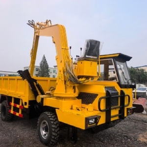 隨車挖運輸車